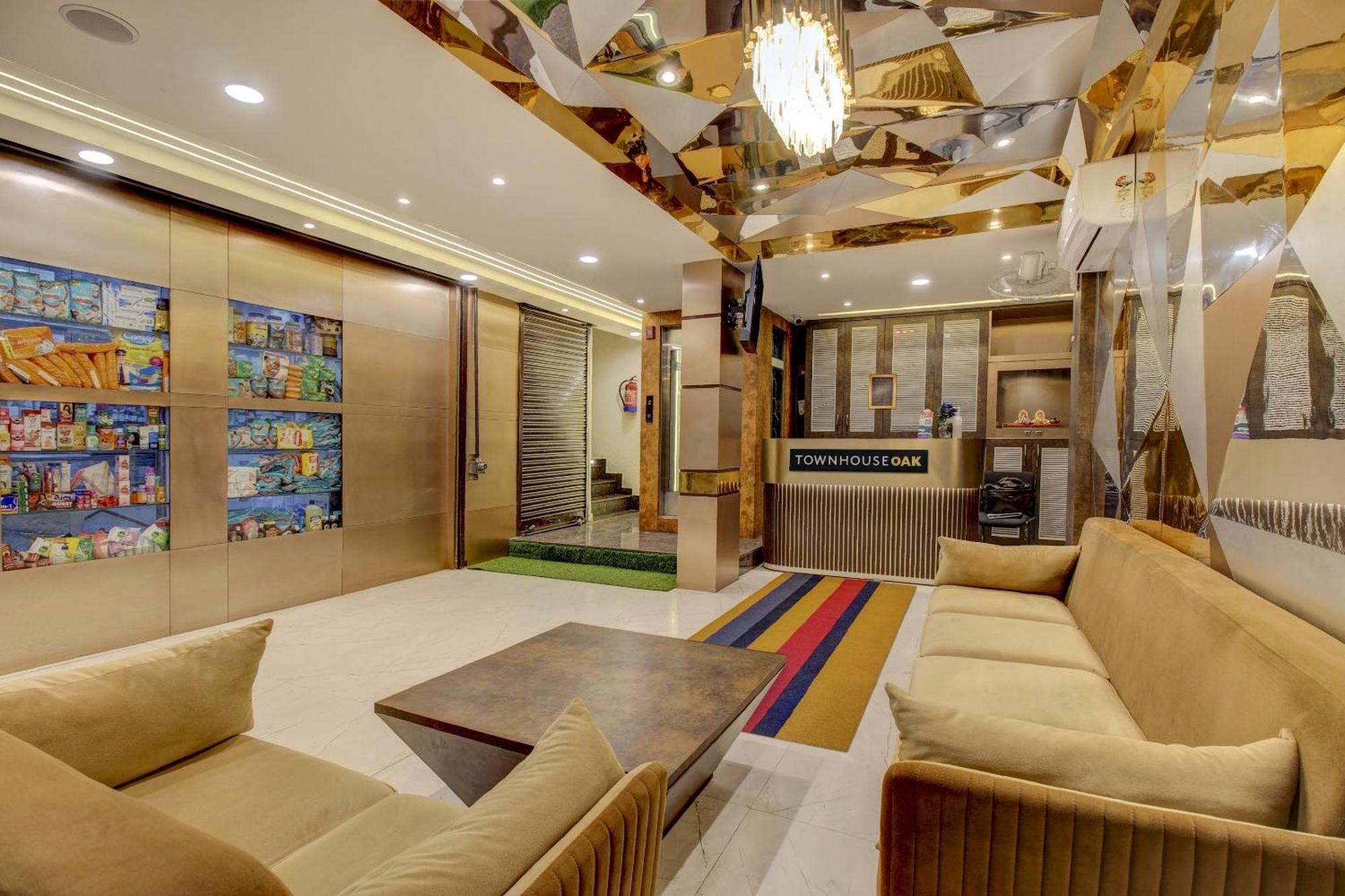 Super Townhouse Geetraj Near Shalimar Gateway Lucknow Hotel Eksteriør billede